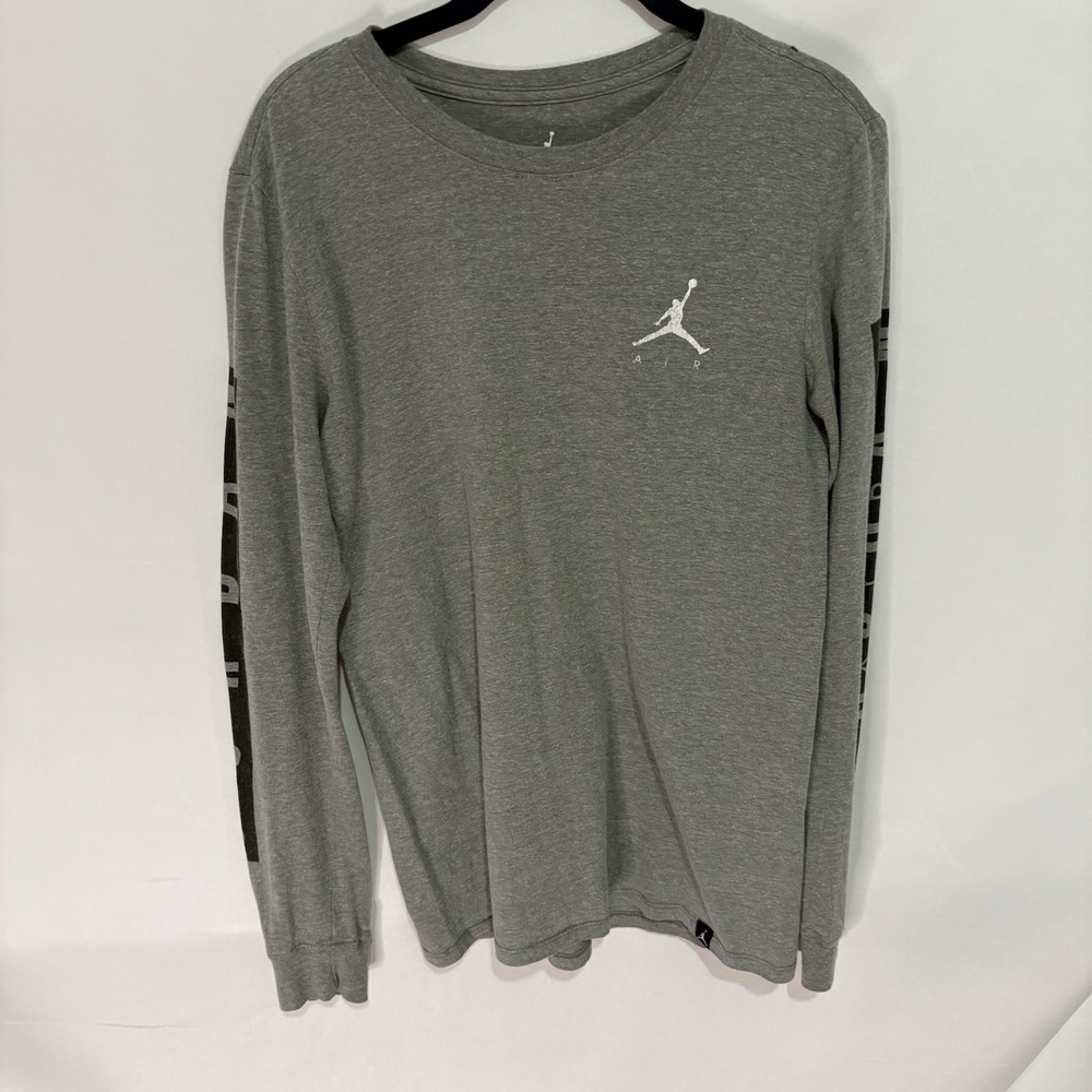 Air Jordan Shirt Mens Small Grey Long Sleeve  Jumpman Logo 0319